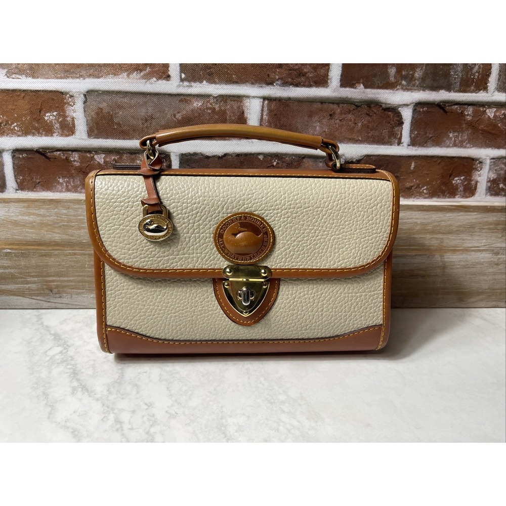 Vintage All Genuine Leather Dooney & Bourke Twist Lock Purse Bag TanBrown Pebble